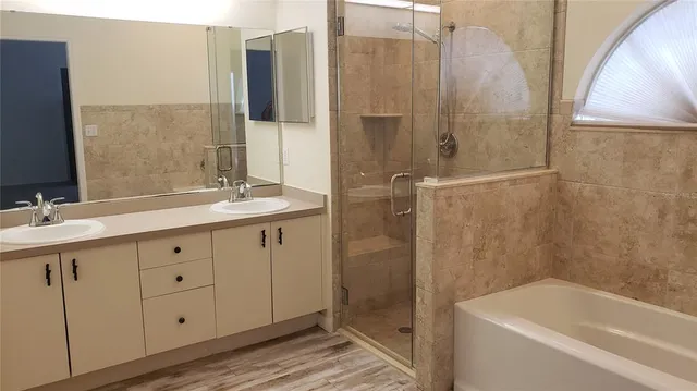 $3,900 | 7223 25th Drive West, Bradenton, FL 34209