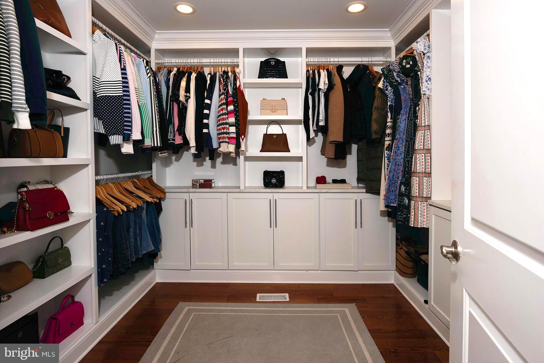 8276 Broad Neck Road Chestertown, MD 21620 - Photo 41 of 82 Owner's closet