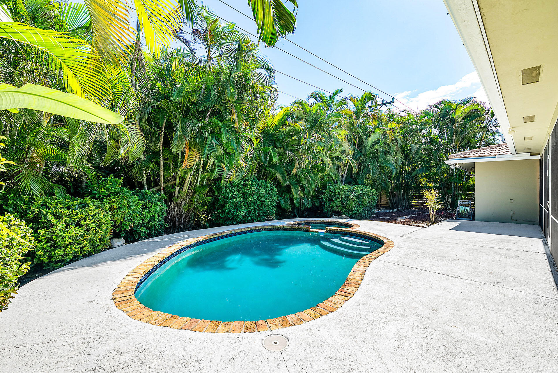 220 Southwest 9th Avenue Boca Raton, FL 33486 - Photo 21 of 42 a view of outdoor swimming pool