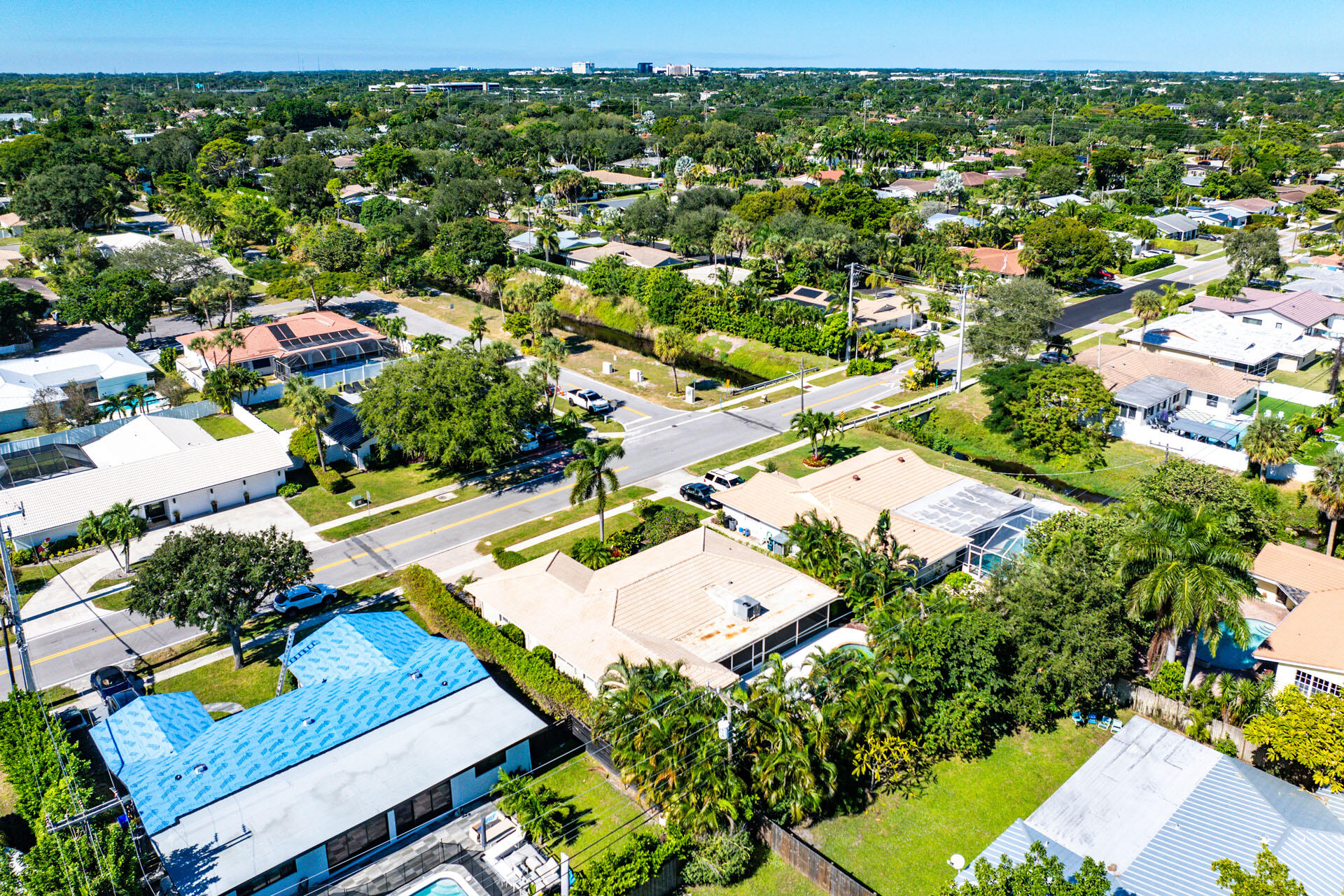 220 Southwest 9th Avenue Boca Raton, FL 33486 - Photo 41 of 42 an aerial view of residential houses with outdoor space