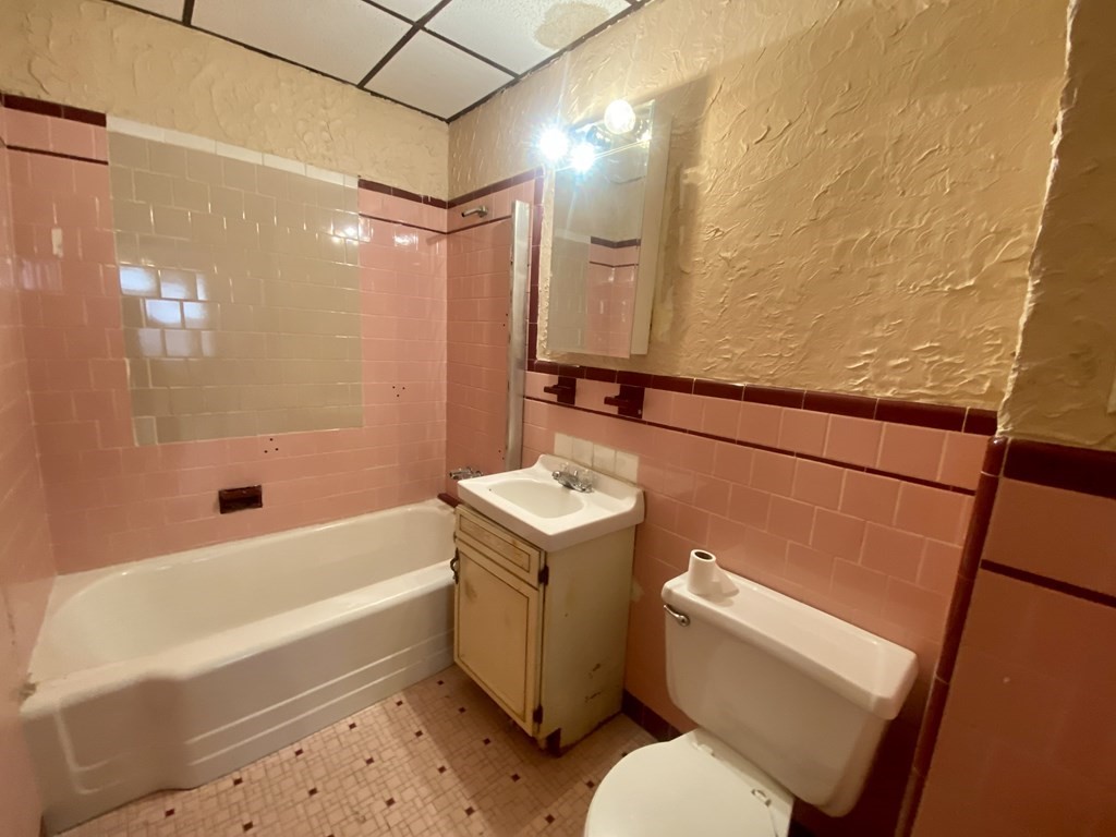 31 Arthur Street Worcester, MA 01604 - Photo 13 of 22 Gallery Image 13