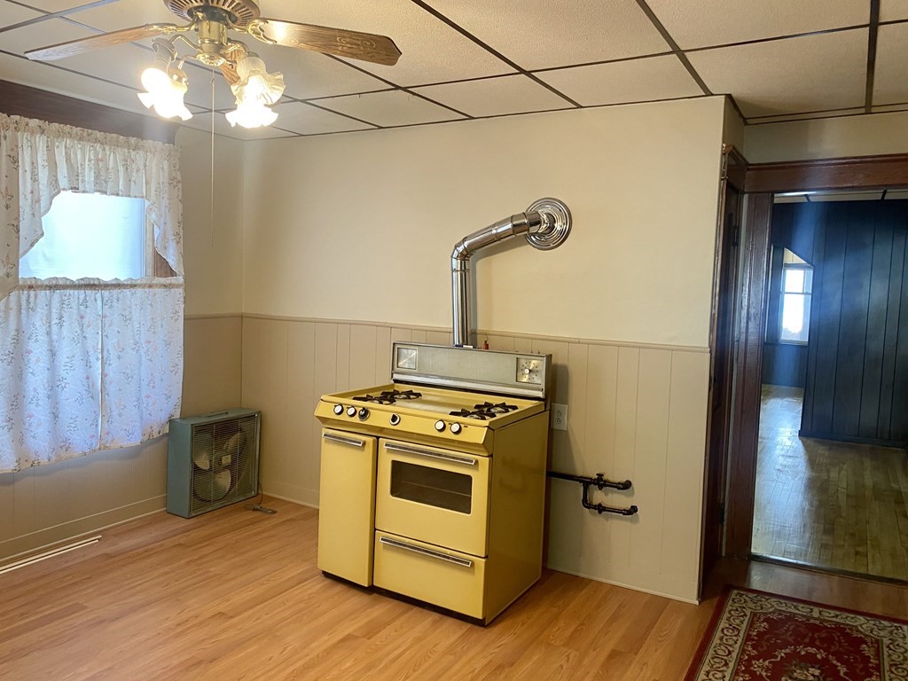 31 Arthur Street Worcester, MA 01604 - Photo 9 of 22 Gallery Image 9