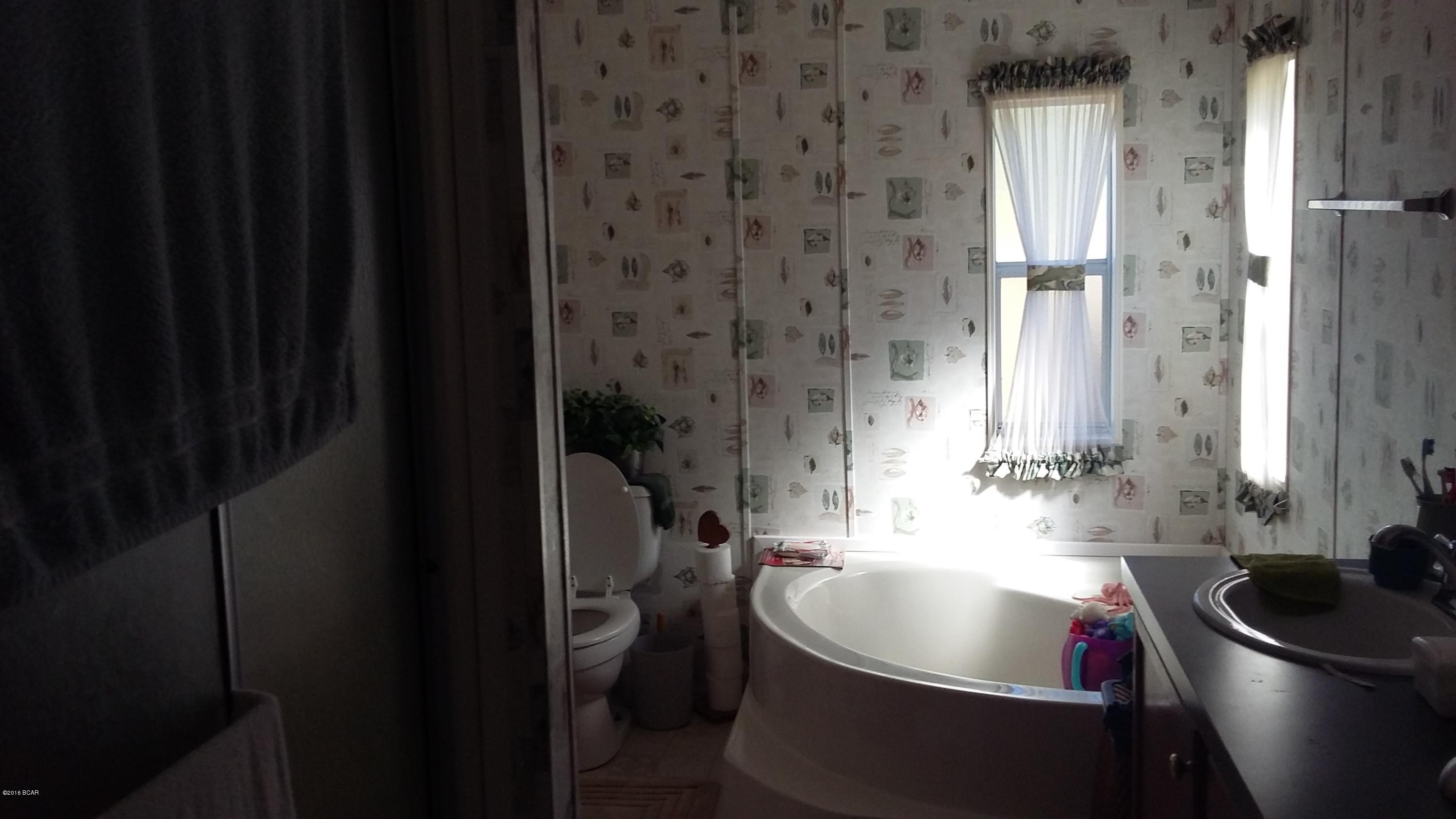 10011 Western Road Fountain, FL 32438 - Photo 11 of 44 Gallery Image 11
