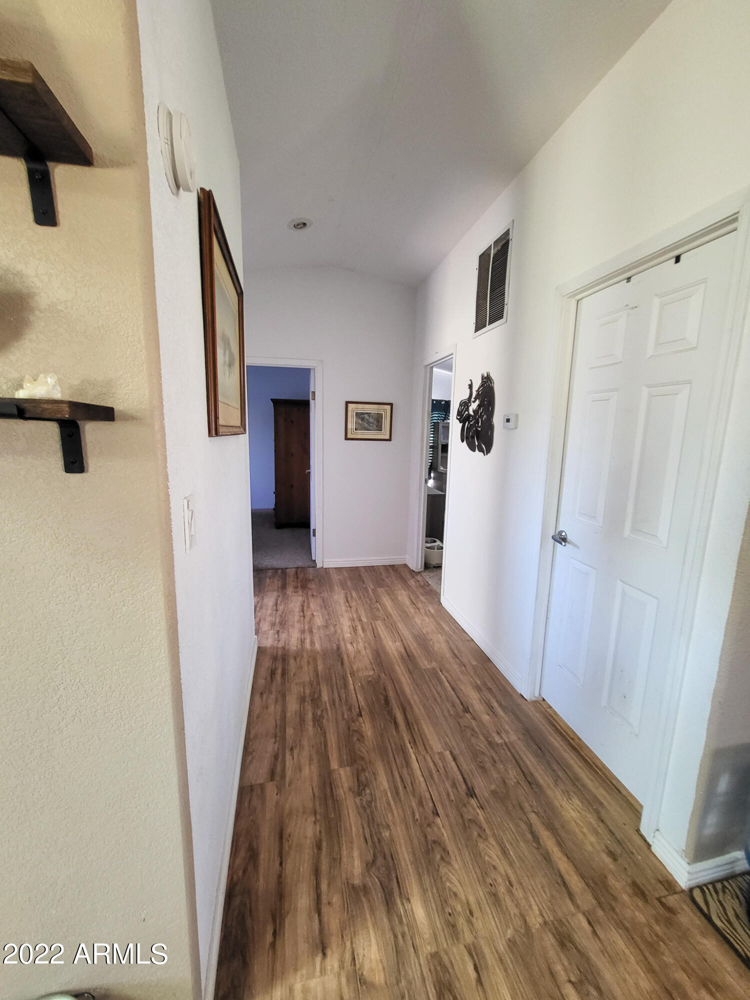 27550 North Cooper Road Florence, AZ 85132 - Photo 15 of 48 hallway