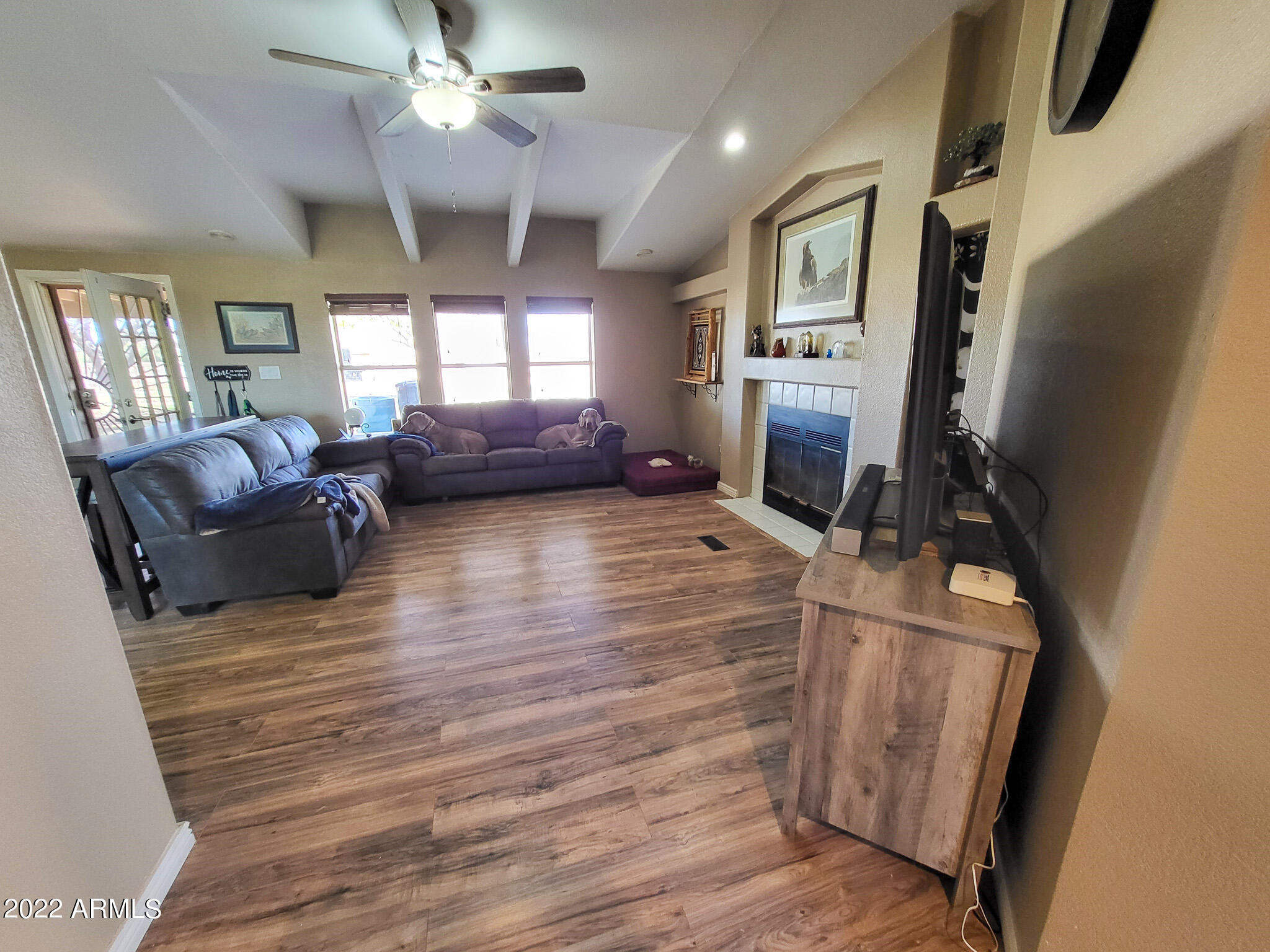 27550 North Cooper Road Florence, AZ 85132 - Photo 10 of 48 living room