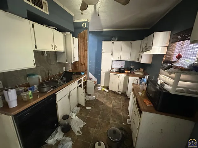 $44,900 | 219 South East Street, Emporia, KS 66801