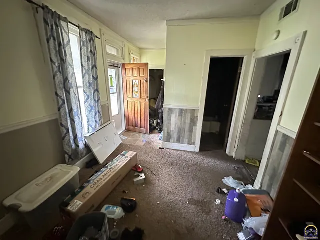 $44,900 | 219 South East Street, Emporia, KS 66801