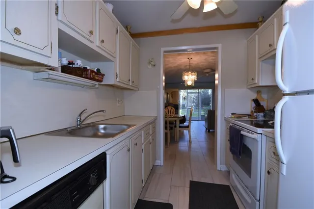 $229,900 | 2600 Diana Drive, Unit 114, Hallandale Beach, FL 33009