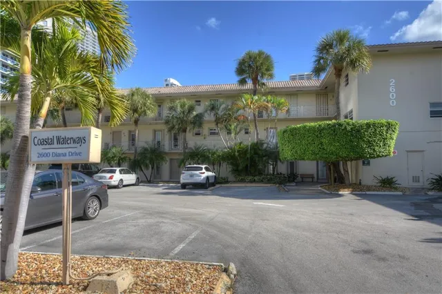 $229,900 | 2600 Diana Drive, Unit 114, Hallandale Beach, FL 33009