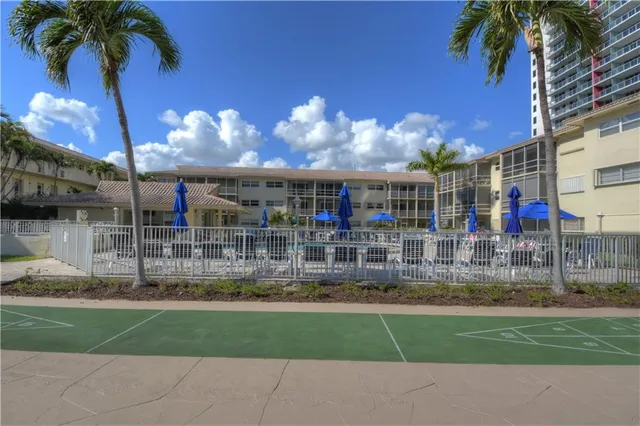 $229,900 | 2600 Diana Drive, Unit 114, Hallandale Beach, FL 33009