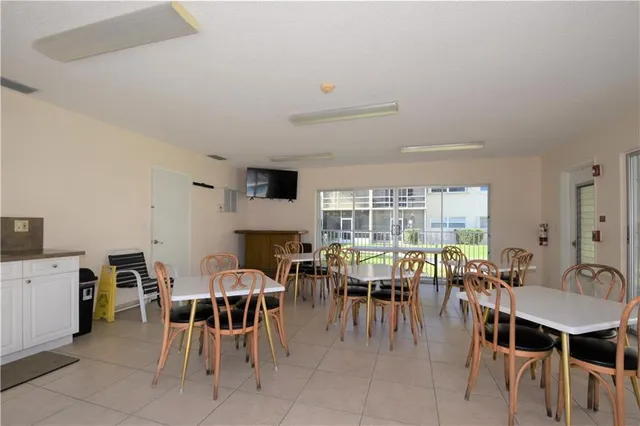 $229,900 | 2600 Diana Drive, Unit 114, Hallandale Beach, FL 33009