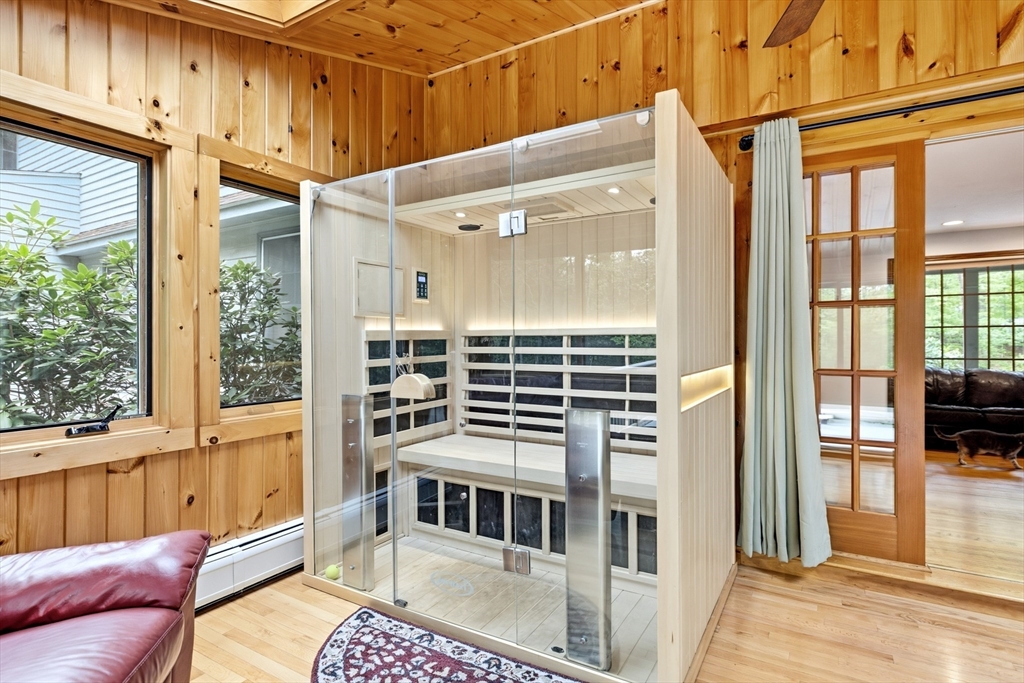 591 Kennedy Road Northampton, MA 01053 - Photo 17 of 42