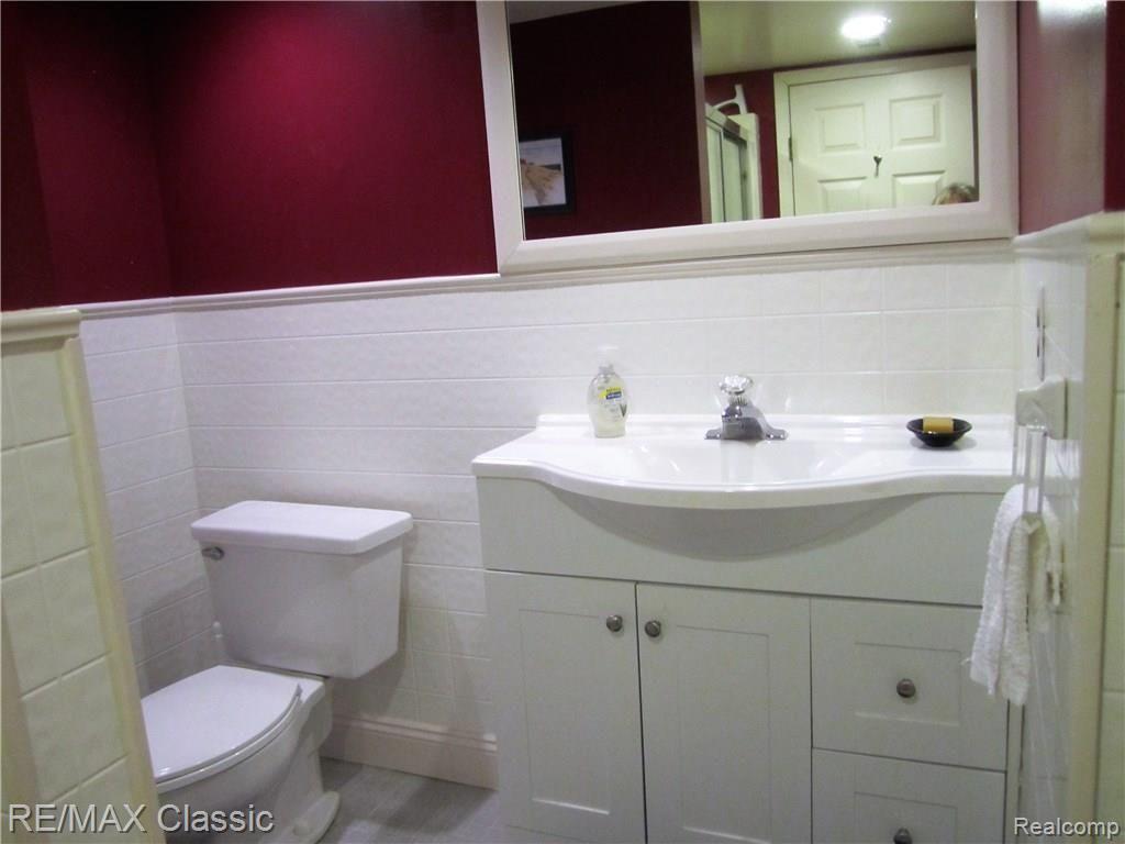 306 Biltmore Street Inkster, MI 48141 - Photo 22 of 24 IMG_2105.JPG
