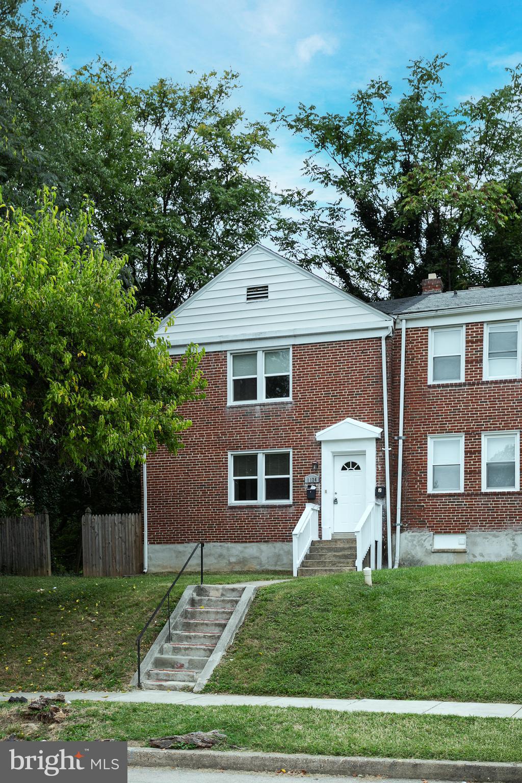1124 Gleneagle Road Baltimore, MD 21239 - Photo 2 of 25 2-Unit End Unit!