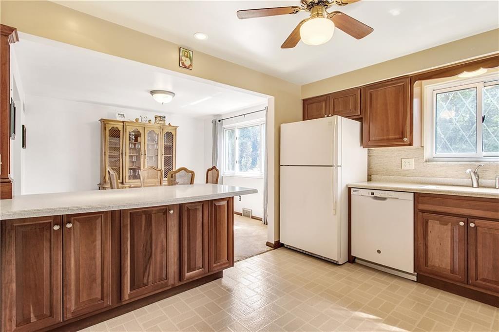 101 Locust Ridge Drive Pittsburgh, PA 15209 - Photo 7 of 25 Gallery Image 7