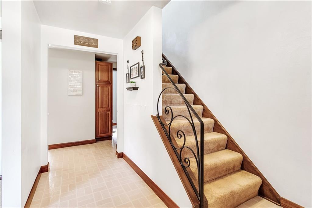 101 Locust Ridge Drive Pittsburgh, PA 15209 - Photo 10 of 25 Gallery Image 10