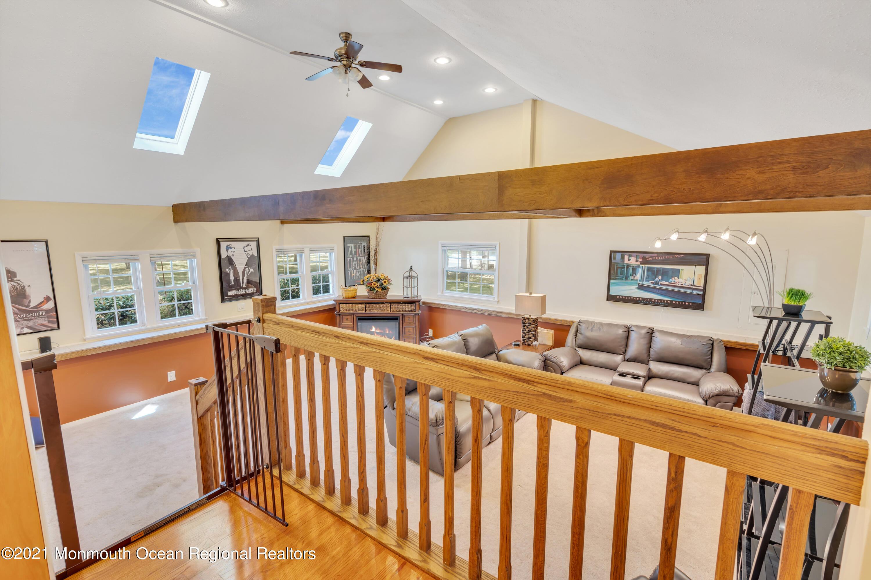 140 Hope Chapel Road Jackson, NJ 08527 - Photo 14 of 42 Family Room w Skylights& Exposed Beams