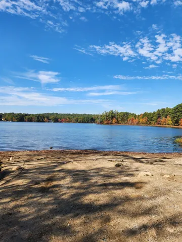 $445,000 | 81 Robinson Road, Unit A, Hudson, NH 03051