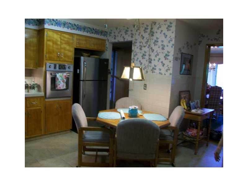 9 Grace Road Scottdale, PA 15683 - Photo 10 of 25 Kitchen.