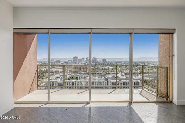 $185,000 | 4750 North Central Avenue, Unit E16, Phoenix, AZ 85012