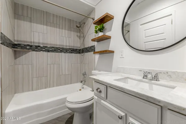 $185,000 | 4750 North Central Avenue, Unit E16, Phoenix, AZ 85012