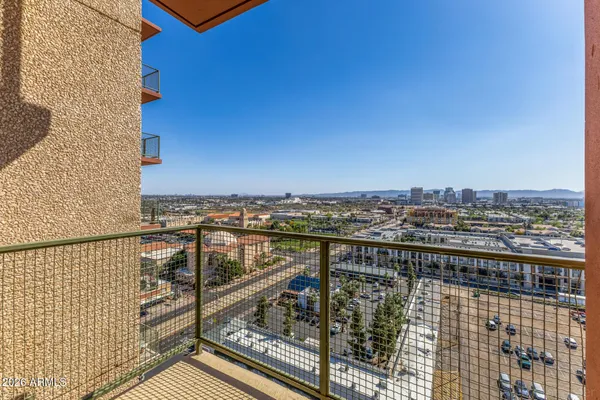 $185,000 | 4750 North Central Avenue, Unit E16, Phoenix, AZ 85012