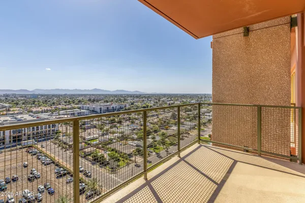 $185,000 | 4750 North Central Avenue, Unit E16, Phoenix, AZ 85012