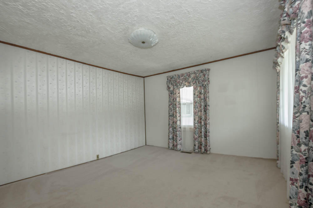 5764 Orebank Road Kingsport, TN 37664 - Photo 2 of 39 IMG_6135