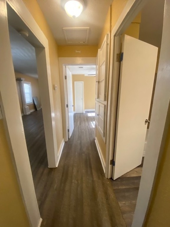 214 South Hackberry Avenue Luling, TX 78648 - Photo 22 of 22 a view of a hallway