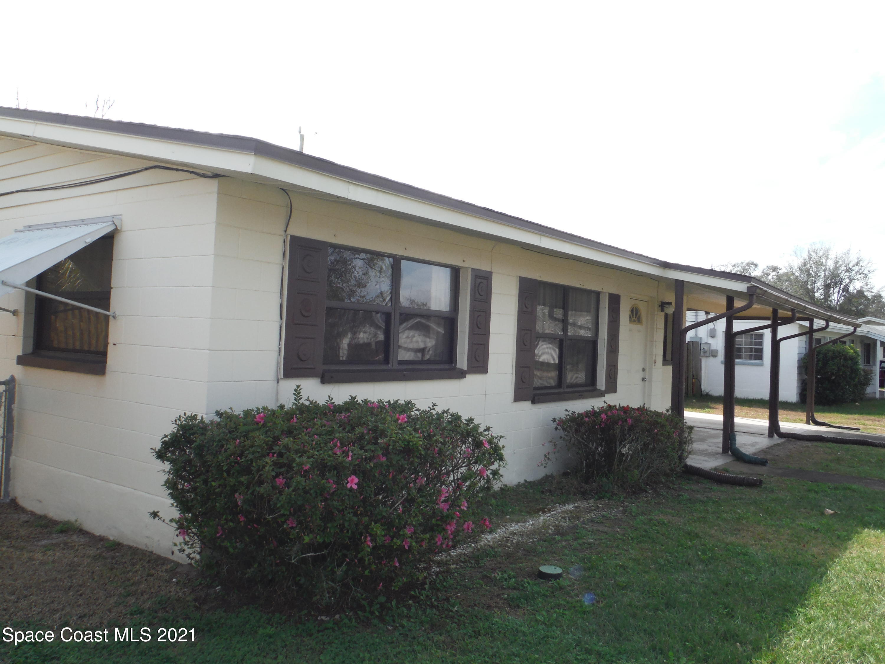 3001 Pembrooke Road Titusville, FL 32796 - Photo 3 of 20 DSCF5539