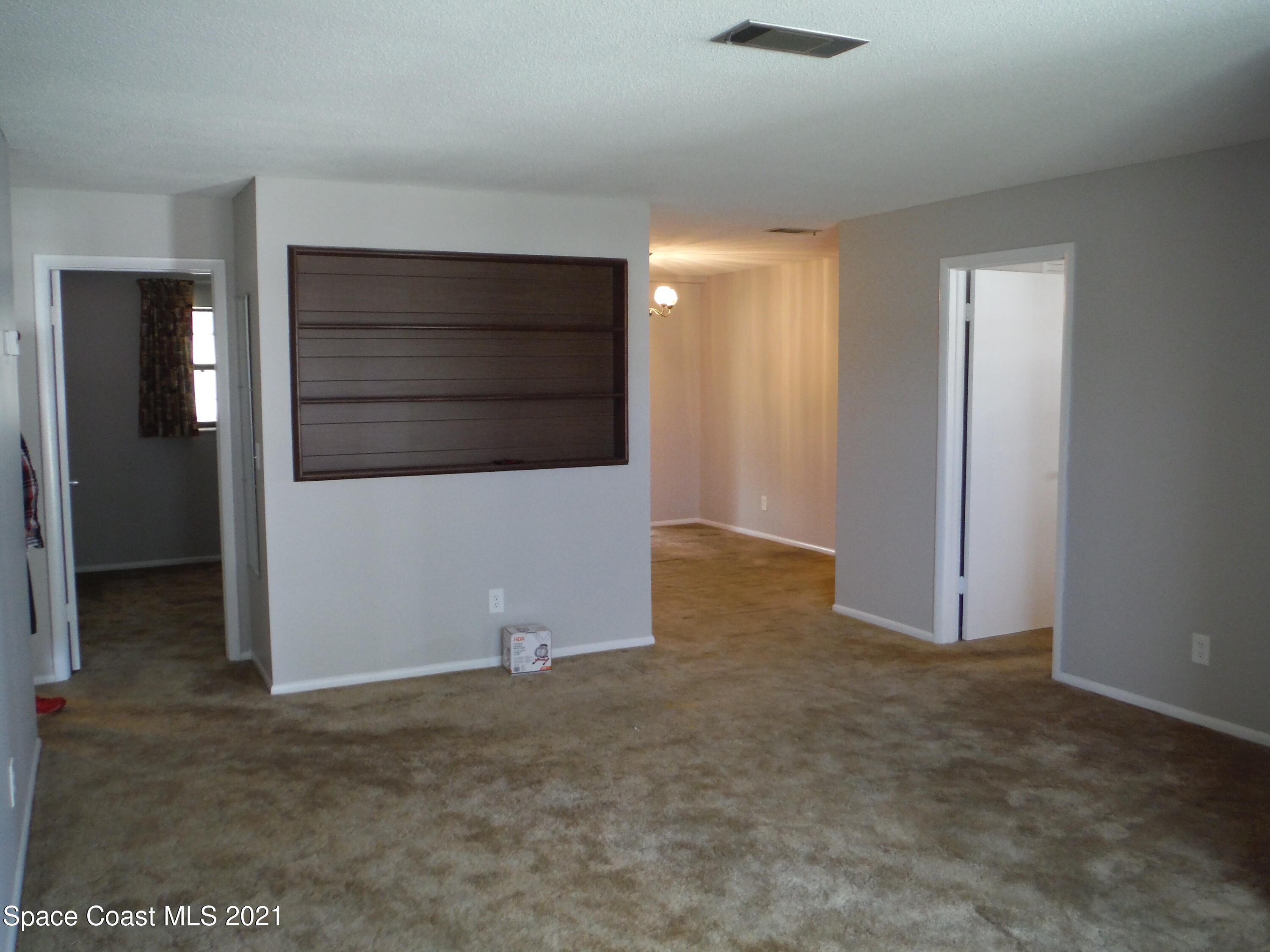 3001 Pembrooke Road Titusville, FL 32796 - Photo 7 of 20 DSCF5600
