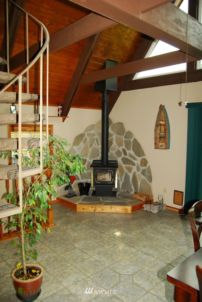 1503 Southwest Cook Road Port Orchard, WA 98367 - Photo 11 of 22 Gallery Image 11