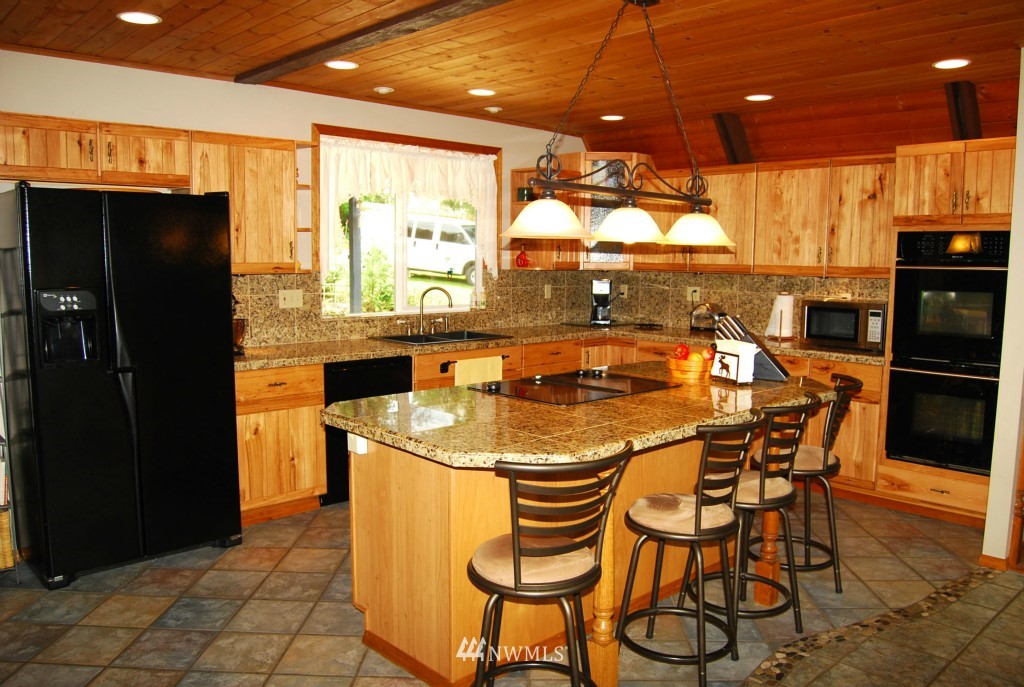 1503 Southwest Cook Road Port Orchard, WA 98367 - Photo 8 of 22 Gallery Image 8