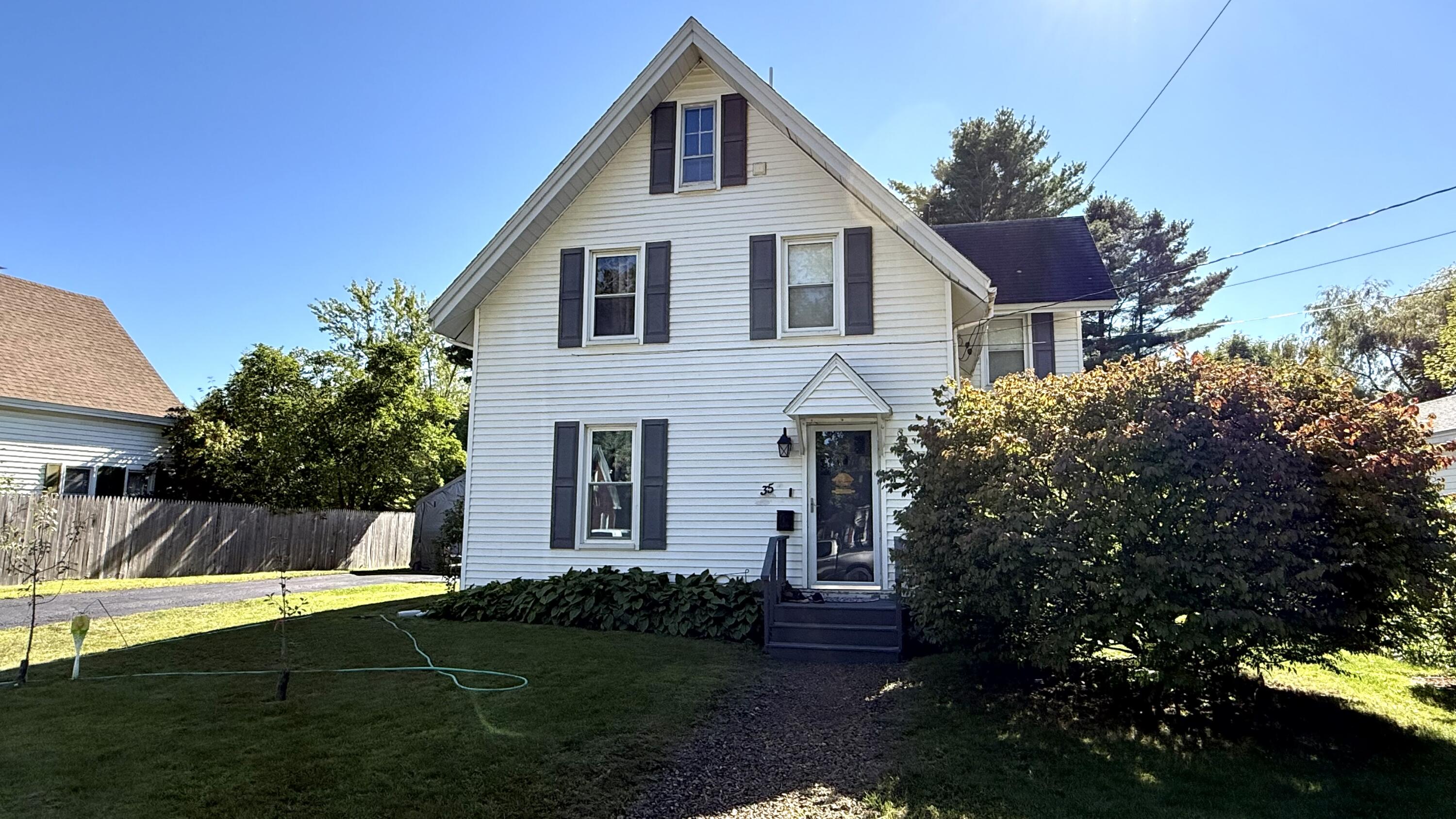 35 Silver Road Bangor, ME 04401 - Photo 2 of 99 2