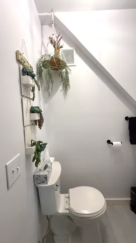 $275,000 | 35 Silver Road, Bangor, ME 04401