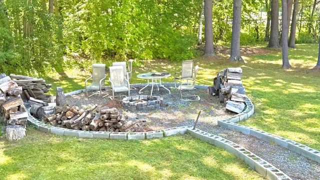 $275,000 | 35 Silver Road, Bangor, ME 04401