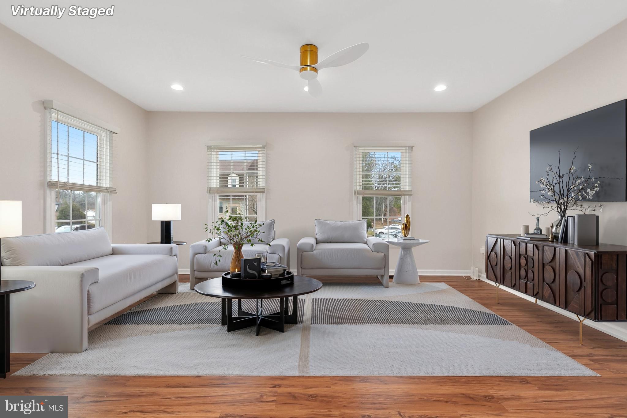 3133 Beaverwood Lane Silver Spring, MD 20906 - Photo 4 of 41 a living room with furniture and a couch