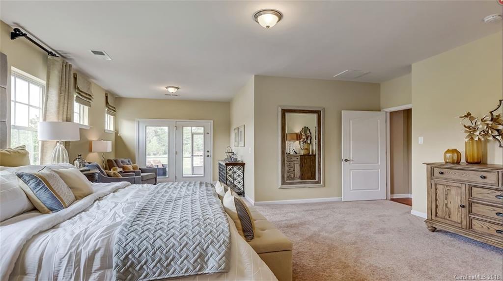16823 Harbor View Road, Unit 131 Charlotte, NC 28278 - Photo 8 of 16 Gallery Image 8