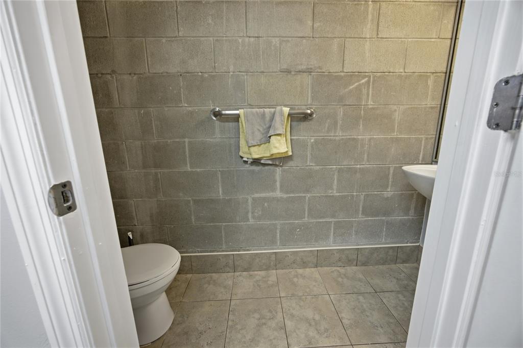 2515 Southwest 35th Place, Unit 117 Gainesville, FL 32608 - Photo 18 of 35