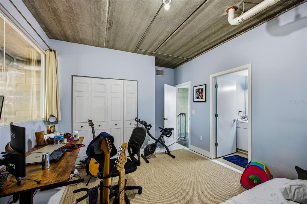 2515 Southwest 35th Place, Unit 117 Gainesville, FL 32608 - Photo 25 of 35