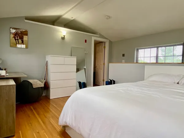 $5,150 | 241 River Street, Unit 10, Cambridge, MA 02139