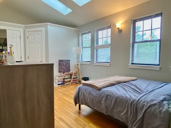 $5,150 | 241 River Street, Unit 10, Cambridge, MA 02139