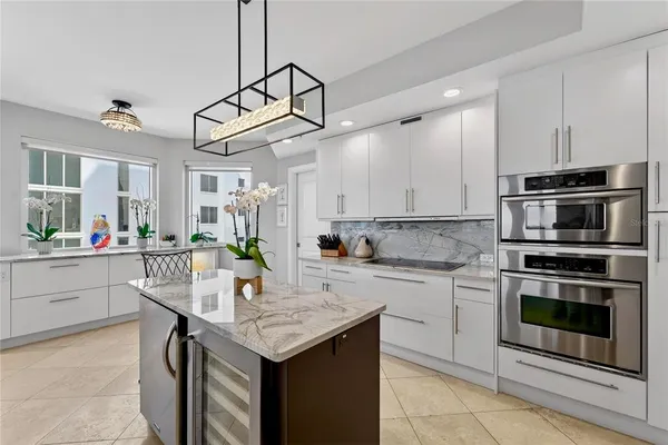 $1,400,000 | 5823 Bowen Daniel Drive, Unit 906, Tampa, FL 33611