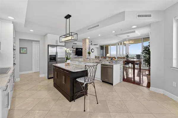 $1,400,000 | 5823 Bowen Daniel Drive, Unit 906, Tampa, FL 33611