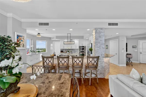 $1,400,000 | 5823 Bowen Daniel Drive, Unit 906, Tampa, FL 33611