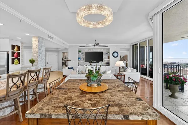 $1,400,000 | 5823 Bowen Daniel Drive, Unit 906, Tampa, FL 33611