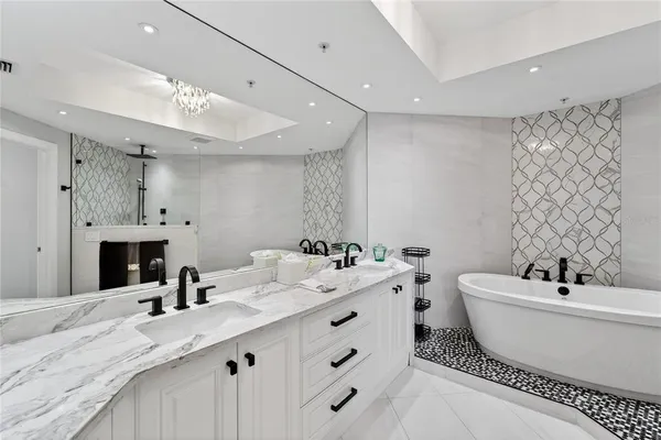 $1,400,000 | 5823 Bowen Daniel Drive, Unit 906, Tampa, FL 33611