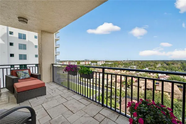 $1,400,000 | 5823 Bowen Daniel Drive, Unit 906, Tampa, FL 33611