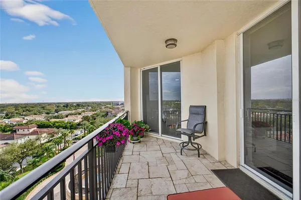 $1,400,000 | 5823 Bowen Daniel Drive, Unit 906, Tampa, FL 33611