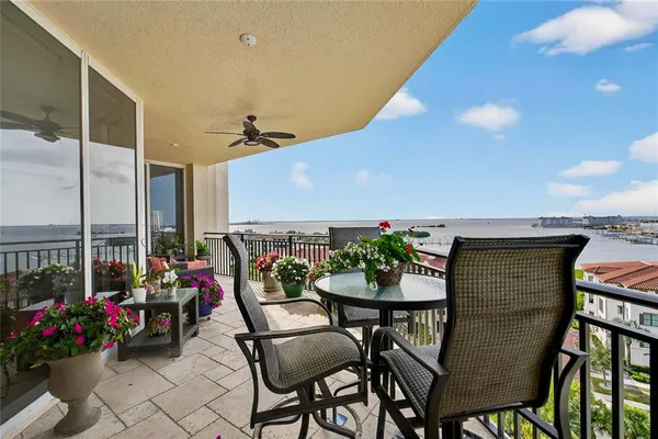 $1,400,000 | 5823 Bowen Daniel Drive, Unit 906, Tampa, FL 33611